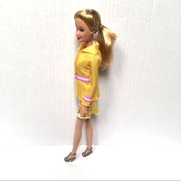 Vintage 1998 Barbie doll in Easter dress & jacket - Picture 4 of 10